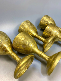 Бокалы из латуни с штихельной гравировкой, ручная работа. Тяжелые. Винтаж! Цена за 5шт.. Картинка 5